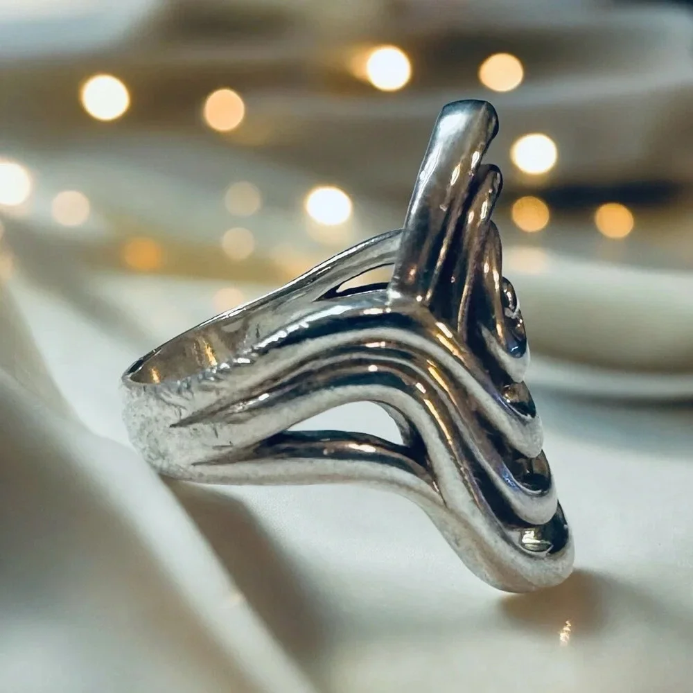 Designer Sterling Silver Spiral Ring (8)